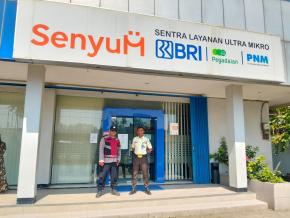 Anggota Polsek Batujaya Sambangi Scurity Bank BRI Unit Batujaya serta menyampaikan Arahan dan Himbauan Kamtibmas