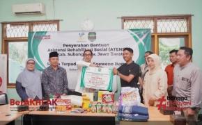 Sekretaris Daerah Kabupaten Subang, H. Asep Nuroni, S.Sos., M.Si Salurkan Bantuan Program Asistensi Rehabilitasi Sosial (ATENSI) dari Kementerian Sosial RI 