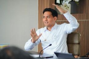 Langkah Strategis Bupati Lucky Hakim, Wujudkan Indeks Kepuasan Masyarakat, Bupati, Wajibkan SKPD Publikasi Layanan Publik
 