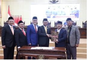 Bupati Bekasi Ade Kuswara Kunang: Dukung Penguatan Pangan Berkelanjutan, Perda LP2B Ditetapkan 