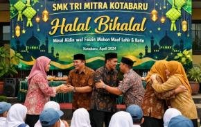 Semangat Baru Usai Lebaran, SMK Tri Mitra Awali KBM dengan Silaturahm