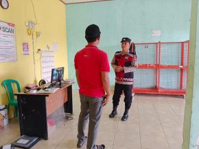 Personil Polsek Tegalwaru Patroli Siang Sambang Kantor J & T Kampung Kirewok Desa Cintawargi Pastikan Aman