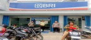 Polsek Jatisari Intensifkan Patroli PREKAT di Area Perbankan Antisipasi Kejahatan Jalanan