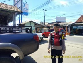 Brigadir Alpian Prekat Polsek Banyusari Kembali Lakukan Giat Patroli Jalan Raya Antisipasi Kejahatan