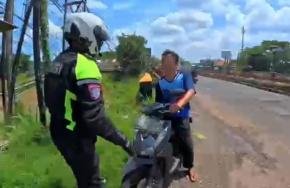 Polantas di Karawang Laksanakan Patroli Simpatik, Minimalisir Angka Pelanggaran hingga Laka