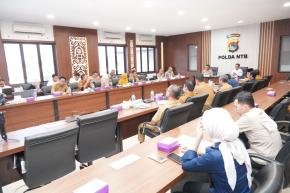 Pimpin Rakor Penyelesaian Persoalan Tambang Rakyat, Kapolda NTB Tegaskan Sinergi Lintas Sektoral