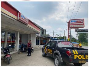 Langkah Polsek Pangkalan Jaga Minimarket Tetap Aman dan Kondusif, melalui Patroli Preventif