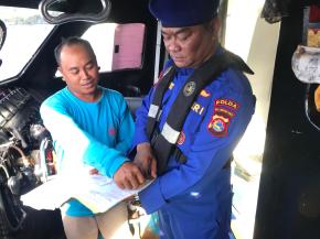 Demi Keamanan Wisatawan, Kapal Polisi KP XXI-2015 Patroli hingga Perairan Tiga Gili