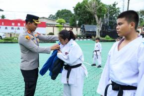 Kontingen INKANAS Polres Karawang Raih 16 Medali di Kapolda Cup VII Kejurda Karate INKANAS Jawa Barat 2026