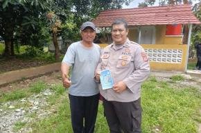 Upaya Anggota Polsek Tempuran Rutin laksanakan sosialisasi qr Barcode yanduan divpropam polri.