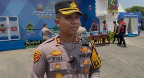 Kapolres Karawang Imbau Pemudik Ikuti Arahan Petugas Terkait Pemberlakuan Contraflow di Tol Japek