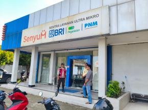 Anggota Polsek Batujaya Himbau Scurity Bank BRI Unit Batujaya terkait Kamtibmas