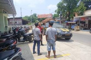 Cegah Aksi premanisme diwilkum Polsek Tempuran Res Karawang, Personil Berikan Himbauan kepada Petugas Parkir