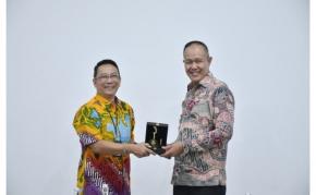 Wali Kota Sukabumi Ayep Zaki Bertemu dengan Kepala Kantor Pelayanan Kekayaan Negara dan Lelang (KPKNL) Bogor Bimo Aryo, Bahas Peningkatan Efektivitas Pengelolaan Aset Daerah